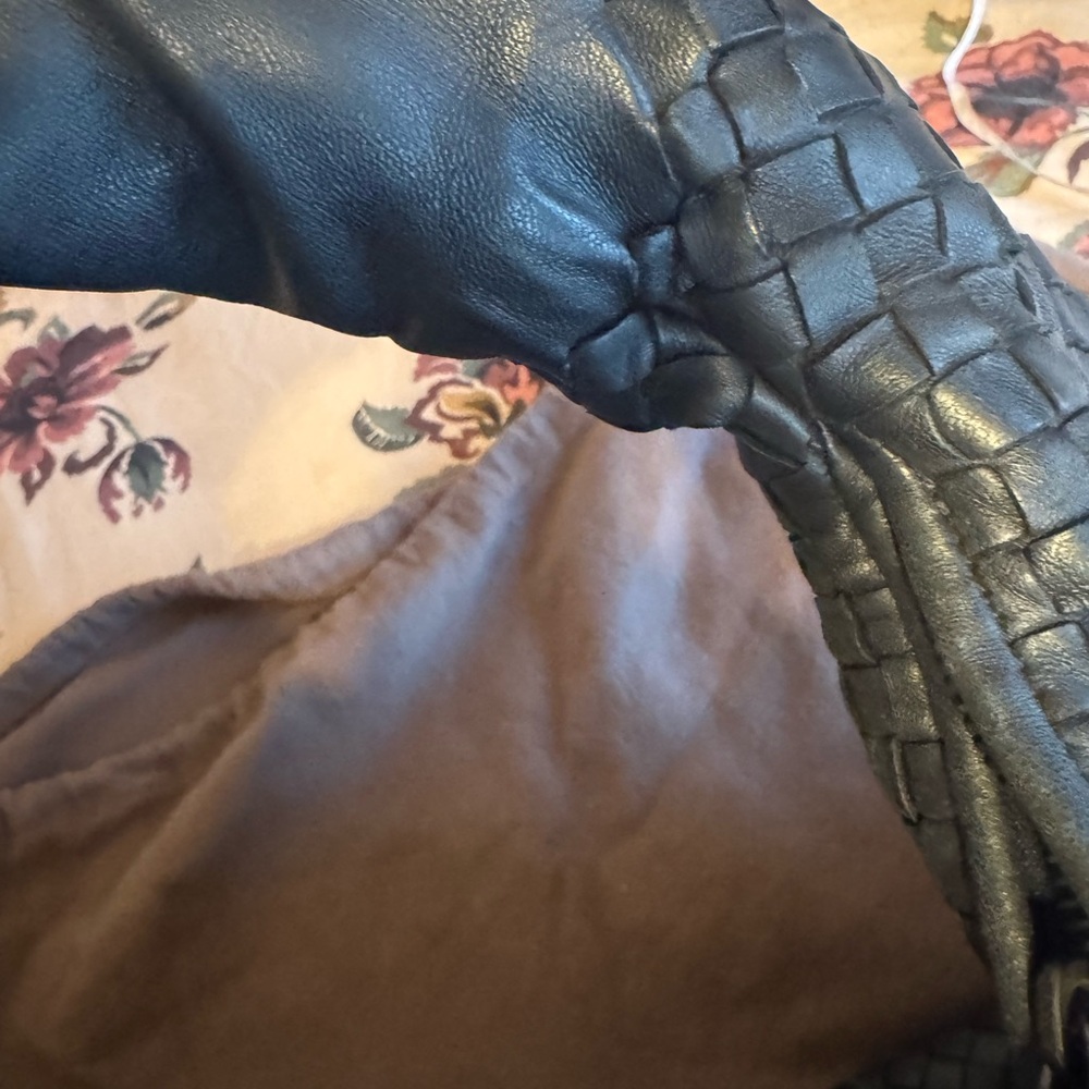 Bottega Veneta gunmetal gray/blue Woven Shoulder Bag - Picture 15 of 16
